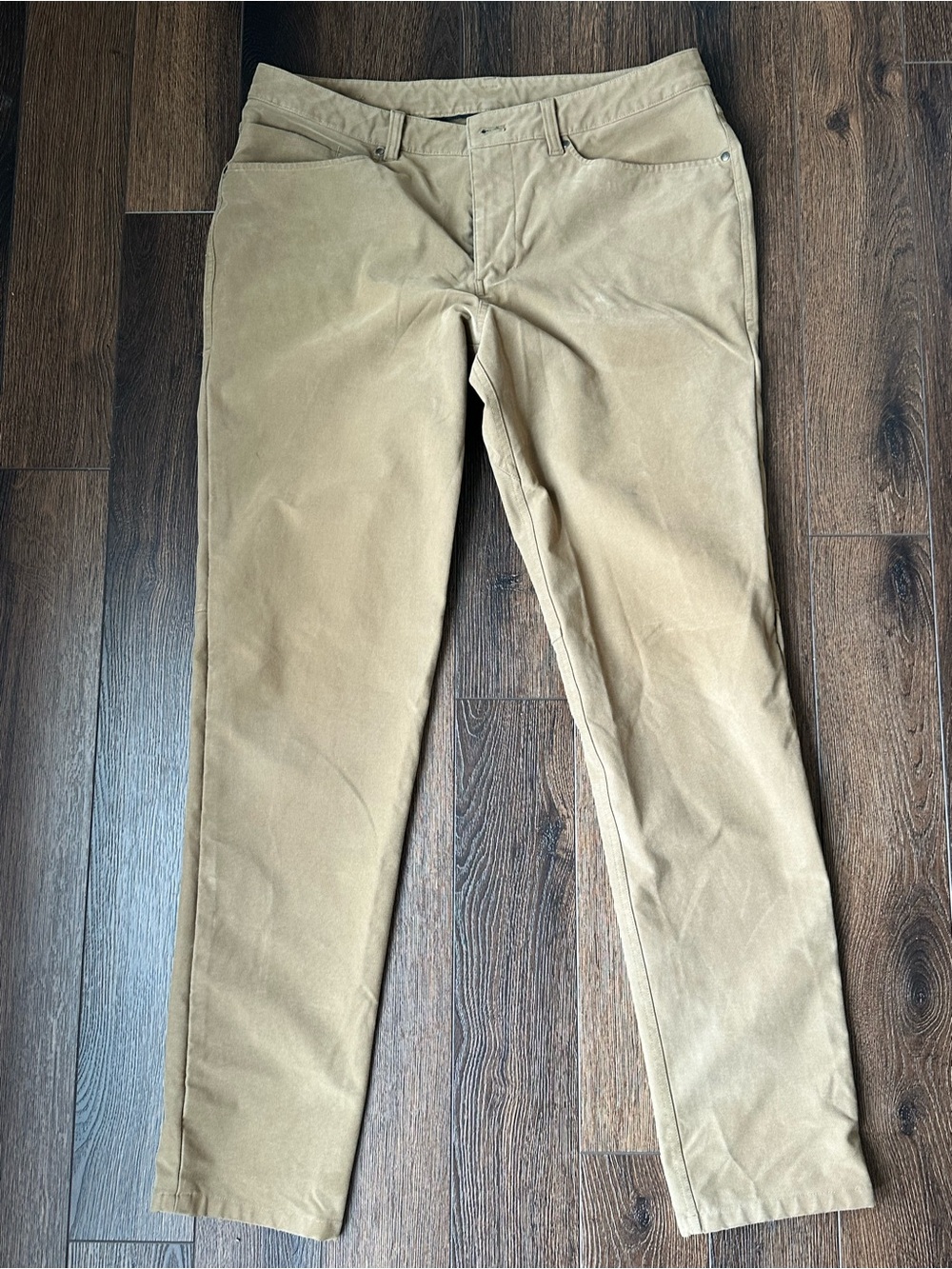 lululemon athletica Men's Cargo Pants in Camel Tan